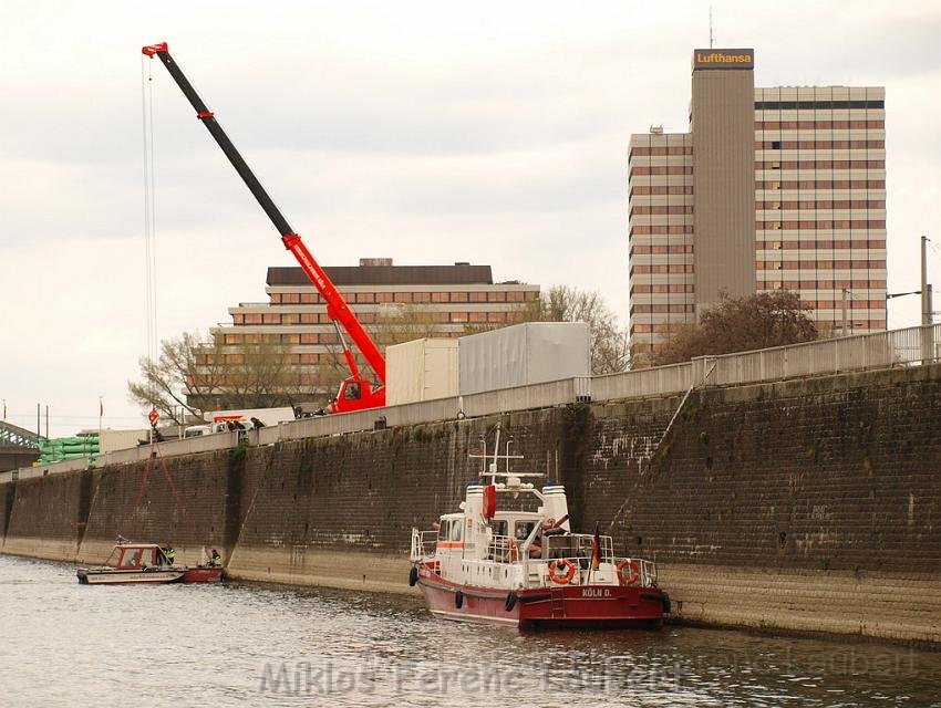 Wartungsarbeiten Rettungsboot Ursula P45.JPG